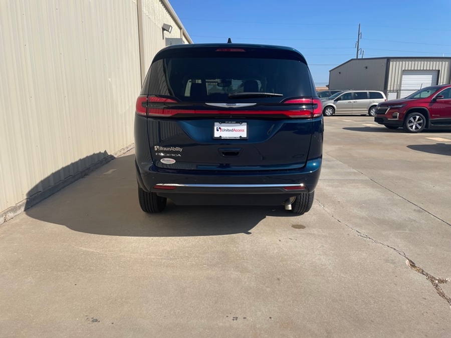 Used 2024 Chrysler Pacifica Touring L - BraunAbility Side Entry Fold Out Automatic Ramp