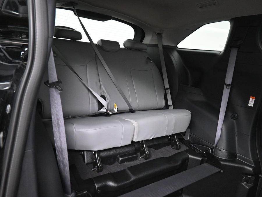 New 2025 Toyota Sienna Hybrid XLE Base - BraunAbility Side Entry Entry Fold Out Automatic Ramp
