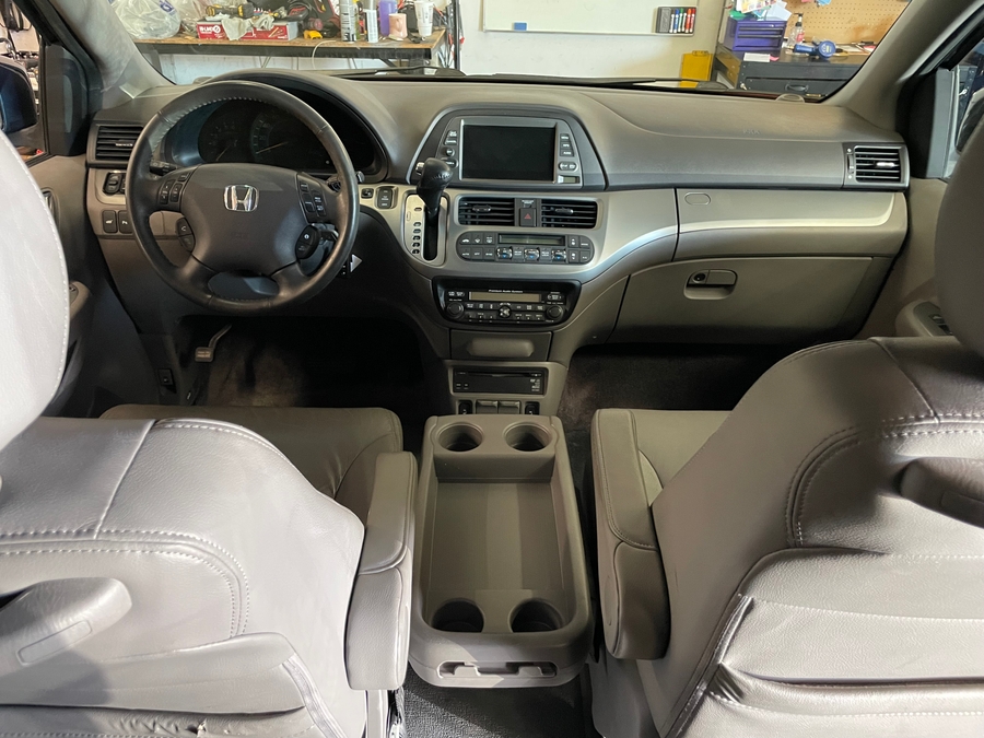 Used 2010 Honda Odyssey Touring - VMI Side Entry In Floor Automatic Ramp