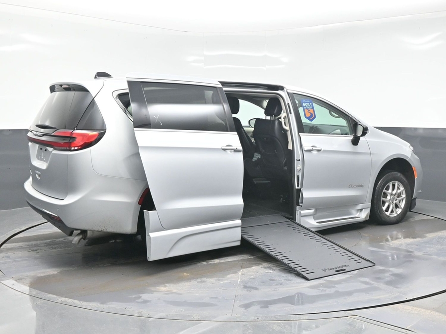 Used 2024 Chrysler Pacifica Touring L - BraunAbility Side Entry Entry In Floor Automatic Ramp