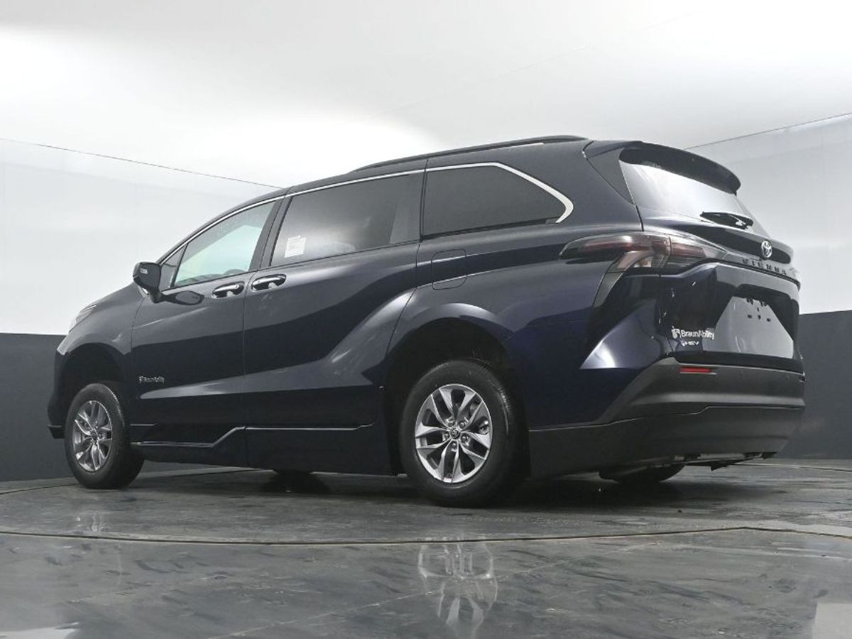 2025 TOYOTA SIENNA - Image 12