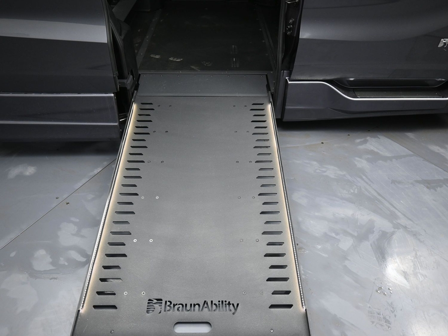 New 2026 Honda Odyssey EX-L - BraunAbility Side Entry In Floor Automatic Ramp