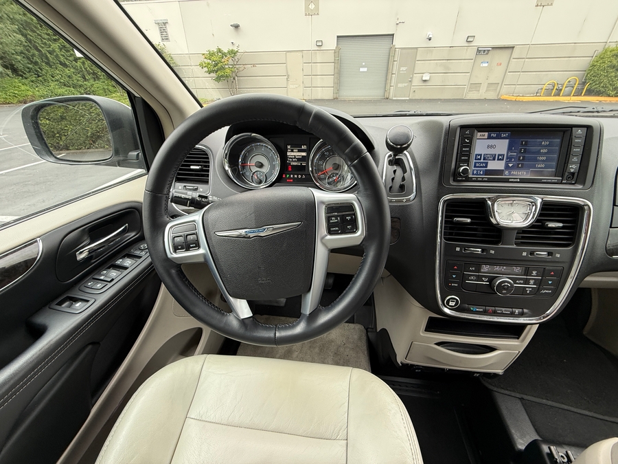 Used 2011 Chrysler Town and Country Touring - BraunAbility Side Entry Fold Out Automatic Ramp