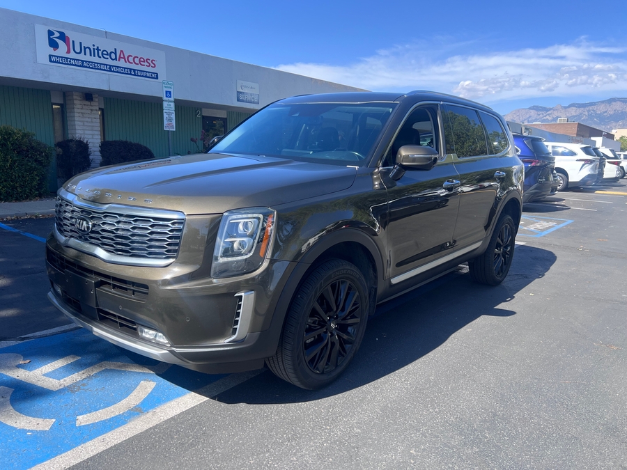 Used 2020 Kia Telluride SX - Freedom Rear Entry Fold Out Automatic Ramp
