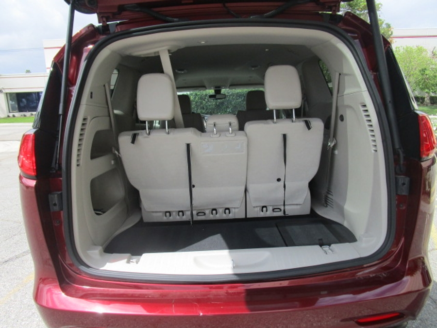 Used 2021 Chrysler Voyager LXi - BraunAbility Side Entry Entry Fold Out Automatic Ramp