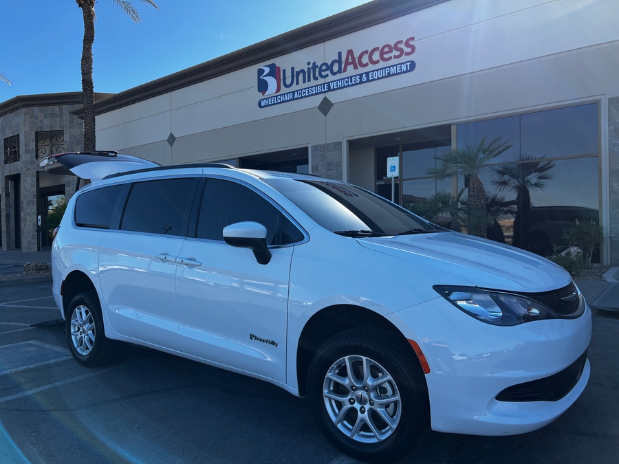 Used 2021 Chrysler Voyager LXi - BraunAbility Rear Entry Entry Fold Out Manual Ramp