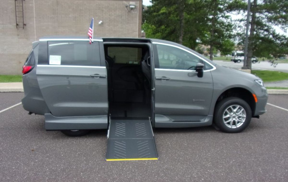 Grey Chrysler Pacifica with Side Entry Automatic Fold Out ramp