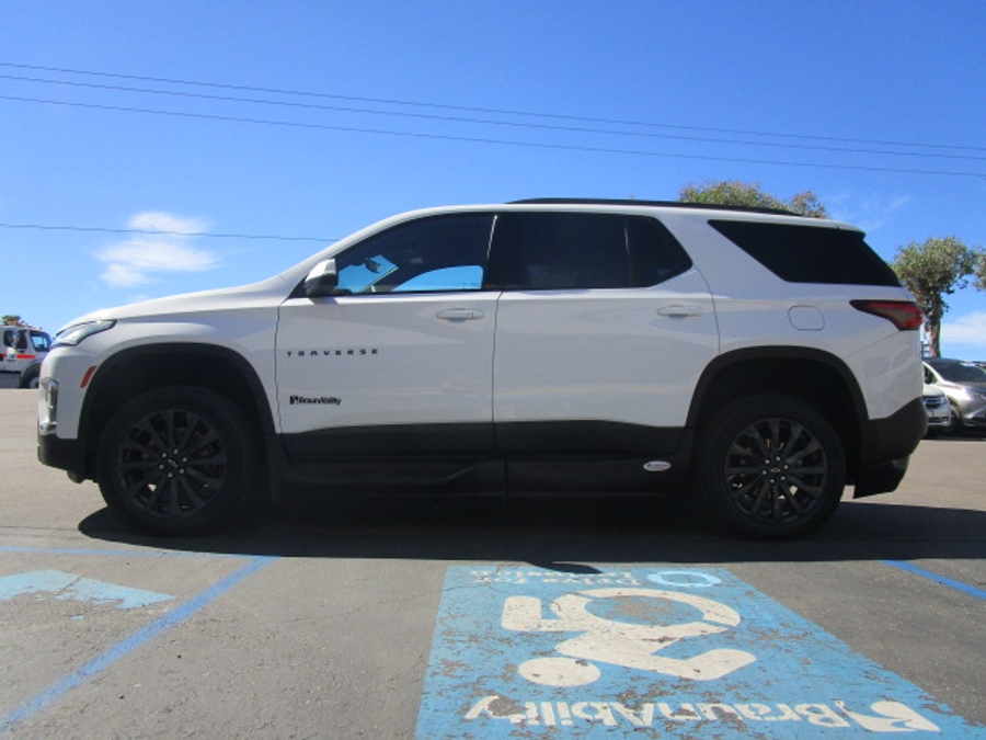 Used 2023 Chevrolet Traverse 2LT RS - BraunAbility Side Entry Entry In Floor Automatic Ramp