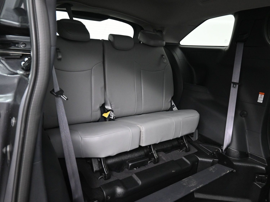 New 2025 Toyota Sienna Hybrid XLE Base - BraunAbility Side Entry Entry In Floor Automatic Ramp