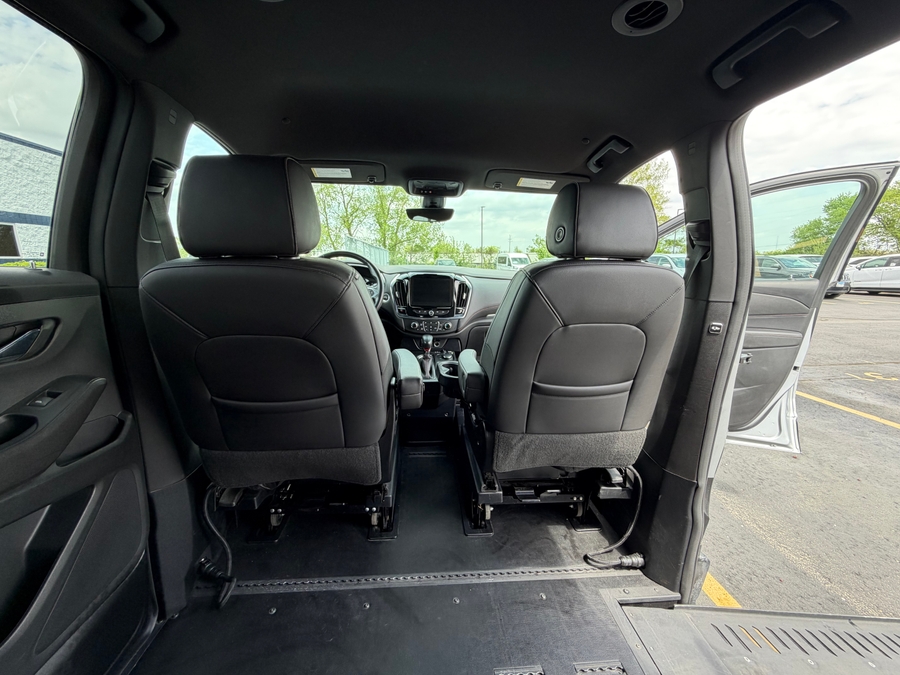 Used 2022 Chevrolet Traverse RS - BraunAbility Side Entry Entry In Floor Automatic Ramp