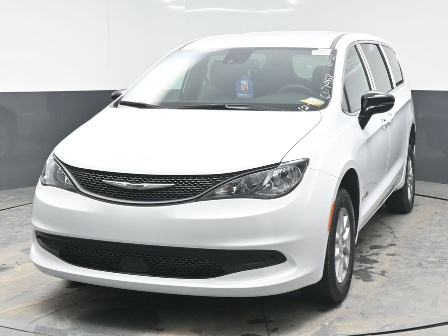 New 2025 Chrysler Voyager LX - BraunAbility Rear Entry Entry Fold Out Manual Ramp