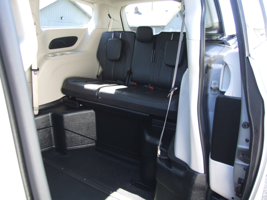 Used 2017 Chrysler Pacifica Touring L - VMI Side Entry In Floor Automatic Ramp