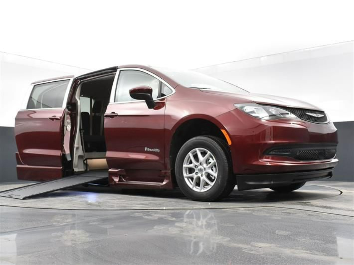 2023 CHRYSLER VOYAGER - Image 16