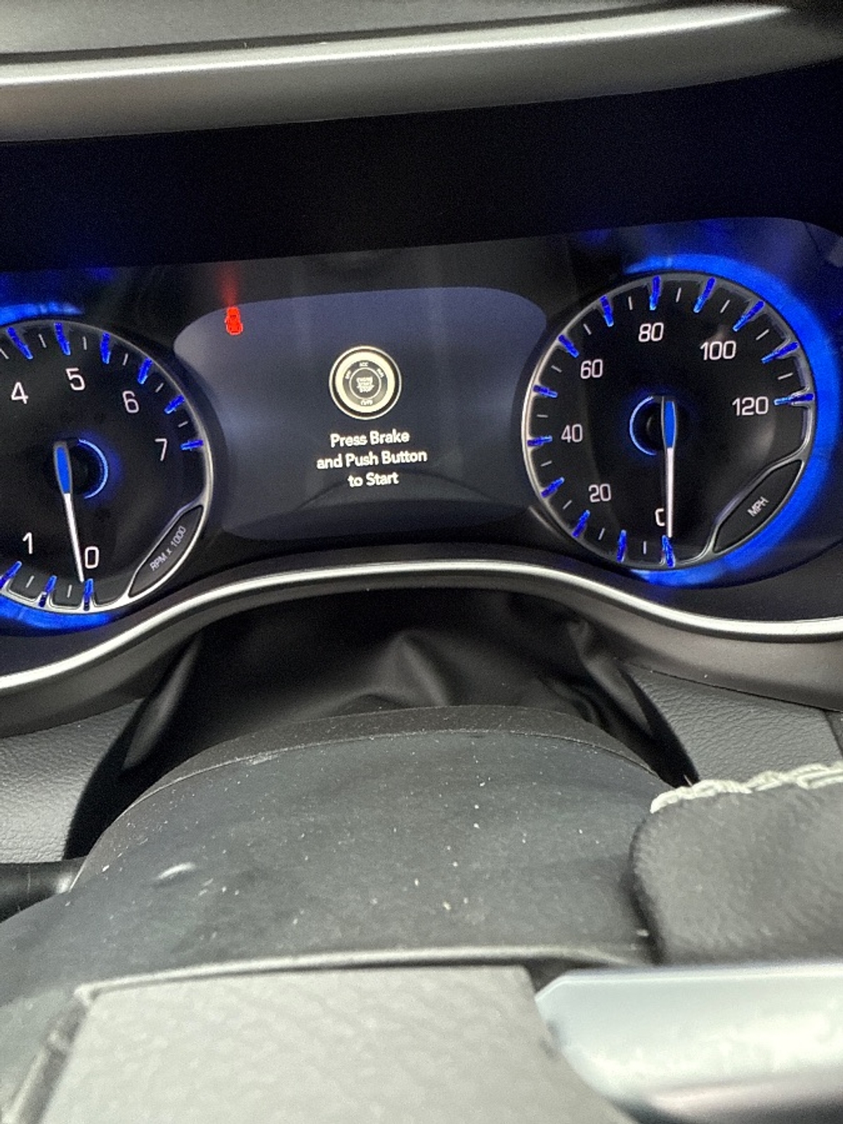 White Chrysler Voyager image number 6