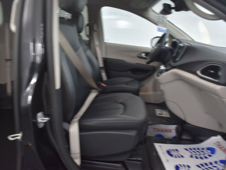 Used 2024 Chrysler Pacifica Touring L - BraunAbility Side Entry Entry In Floor Automatic Ramp