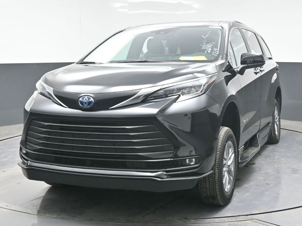 2025 TOYOTA SIENNA - Image 15