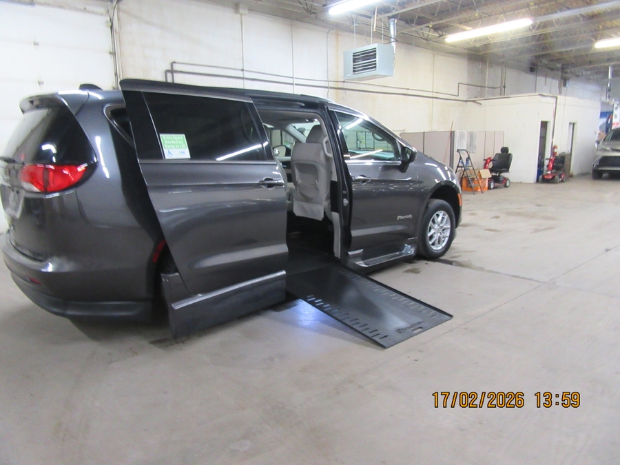 2021 CHRYSLER VOYAGER - Image 41