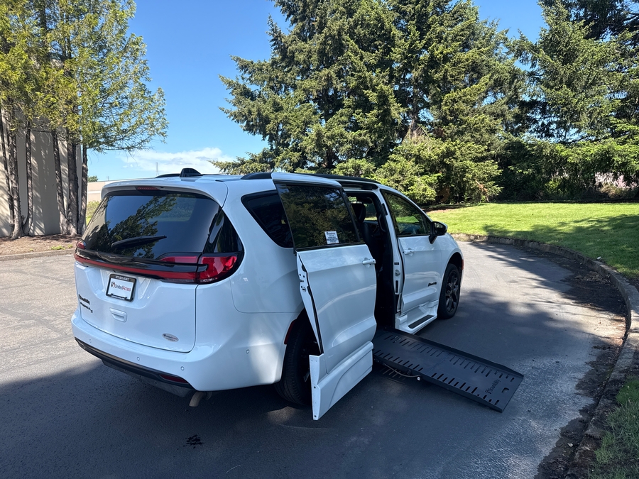 Used 2023 Chrysler Pacifica Touring L Sport - BraunAbility Side Entry Entry Fold Out Automatic Ramp
