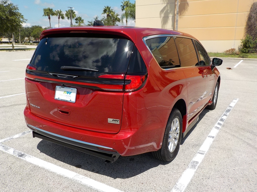 Red Chrysler Pacifica image number 7