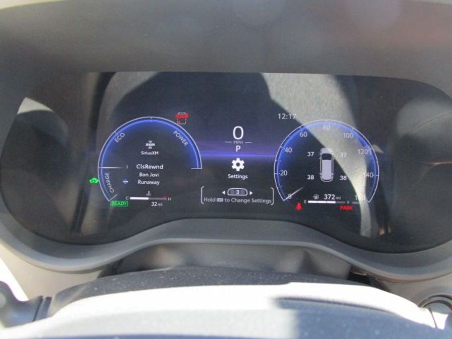 New 2025 Toyota Sienna Hybrid Platinum - BraunAbility Side Entry Entry Fold Out Automatic Ramp