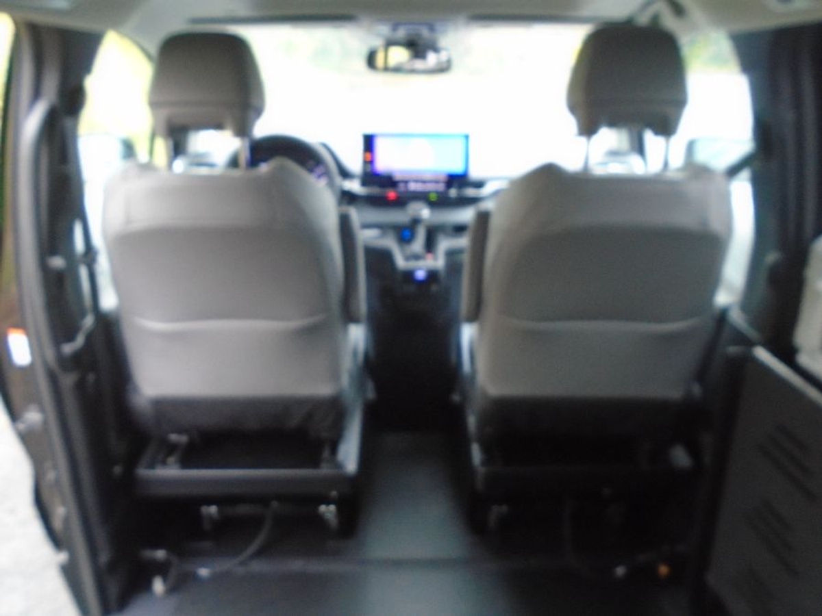 2025 TOYOTA SIENNA - Image 7