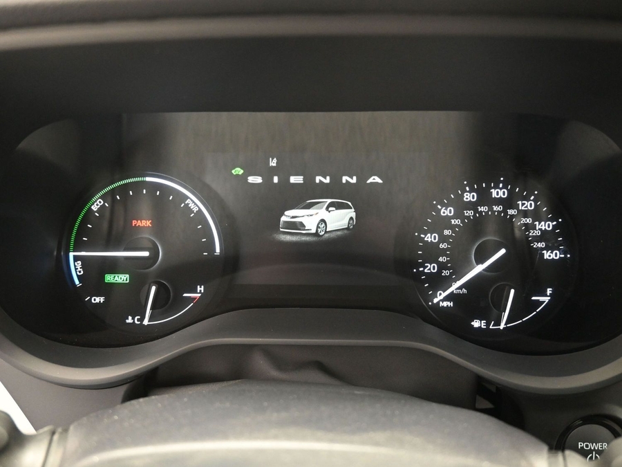 New 2026 Toyota Sienna Hybrid XLE Base - BraunAbility Side Entry Entry Fold Out Automatic Ramp