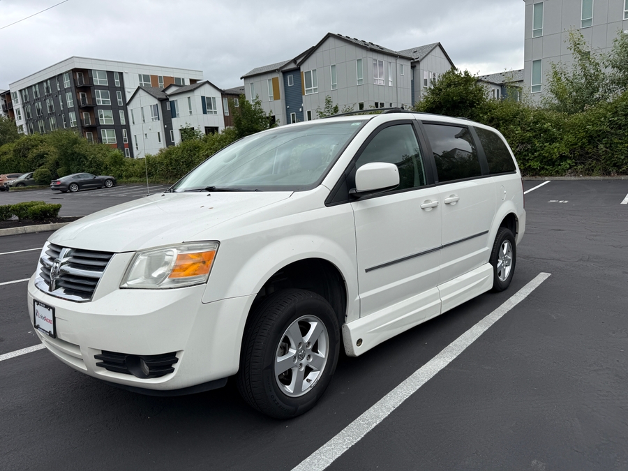 Used 2010 Dodge Grand Caravan SXT - VMI Side Entry In Floor Automatic Ramp
