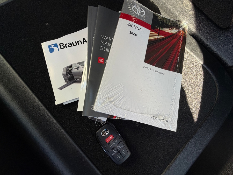 Used 2026 Toyota Sienna Hybrid XLE - BraunAbility Side Entry In Floor Automatic Ramp