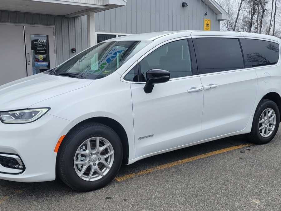 Blanco Chrysler Pacifica número de imagen 2