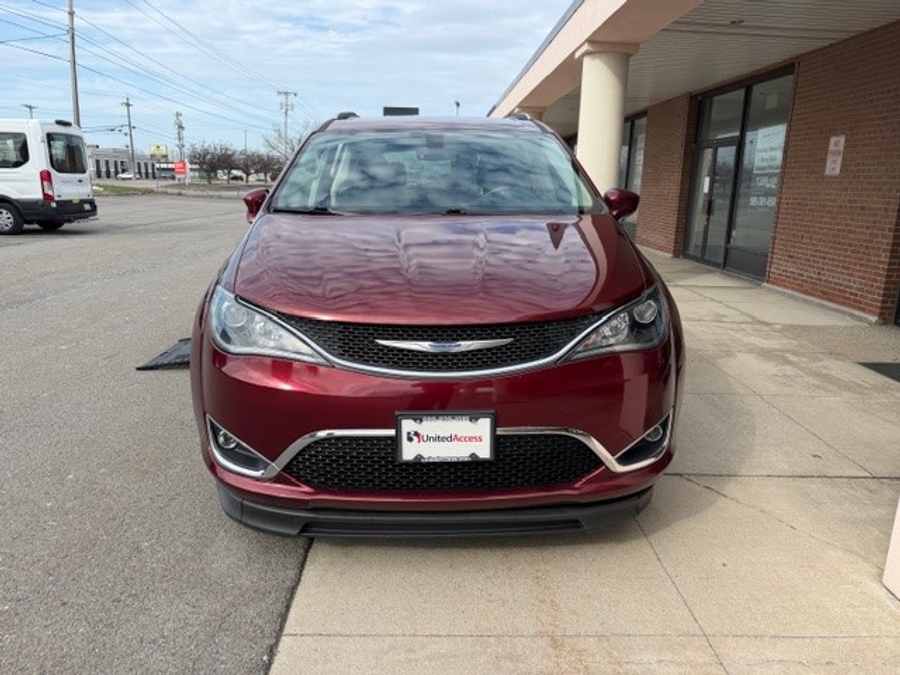 Used 2019 Chrysler Pacifica Touring L - BraunAbility Side Entry Entry In Floor Automatic Ramp