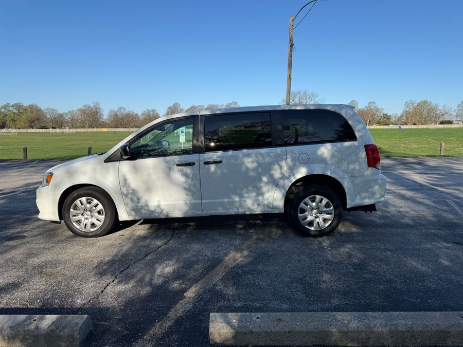 Used 2019 Dodge Grand Caravan SE - International Mobility Commercial Rear Entry Entry Fold Out Manual Ramp