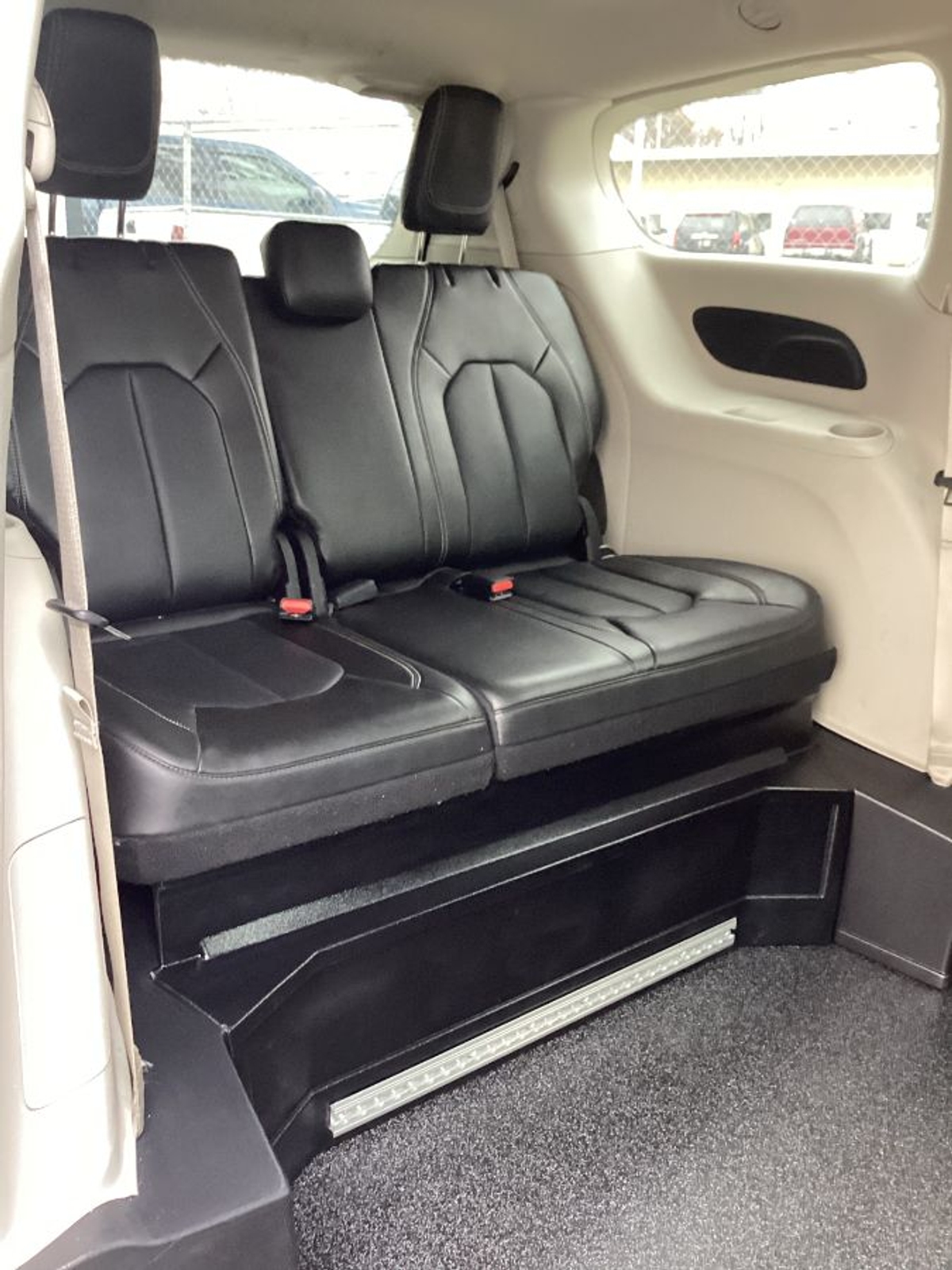 2024 CHRYSLER PACIFICA - Image 10