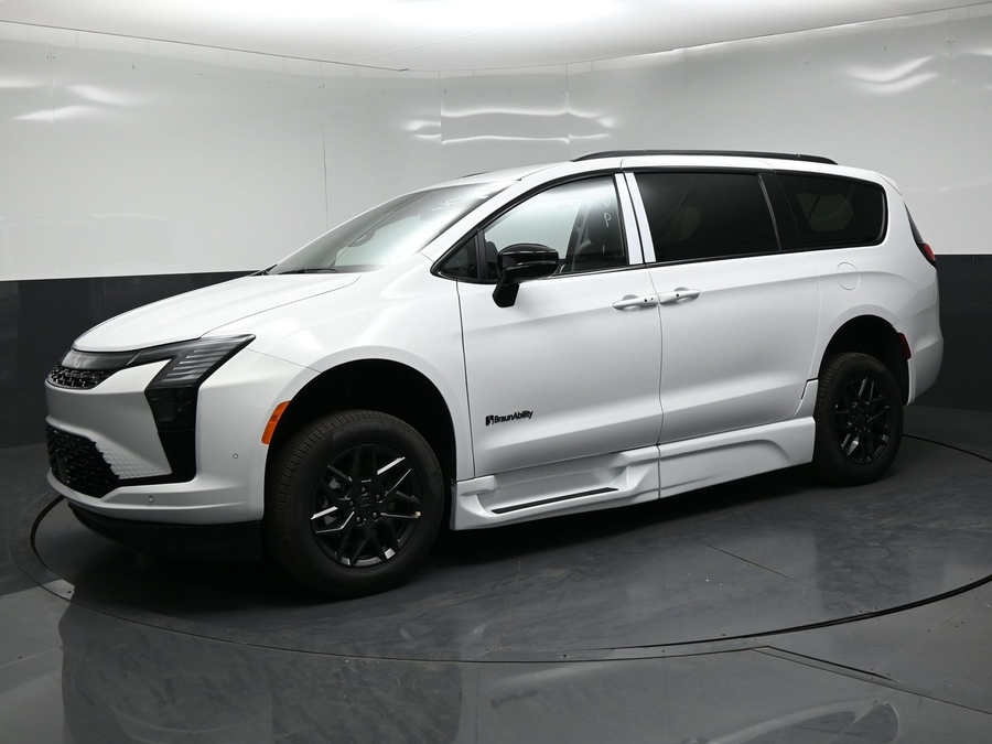 New 2027 Chrysler Pacifica Select Sport - BraunAbility Side Entry Fold Out Automatic Ramp