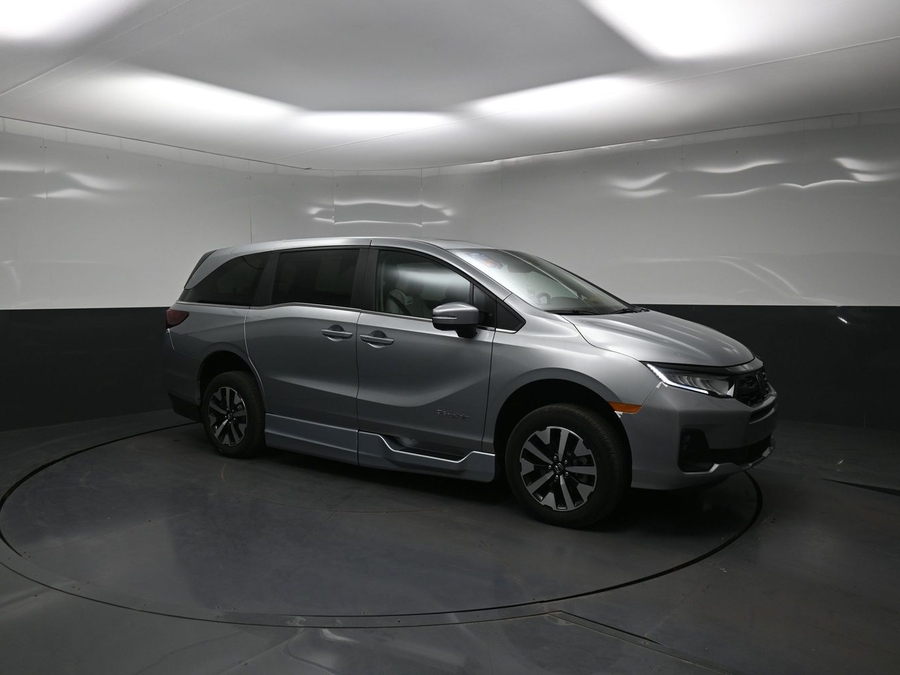 New 2026 Honda Odyssey EX-L - BraunAbility Side Entry In Floor Automatic Ramp