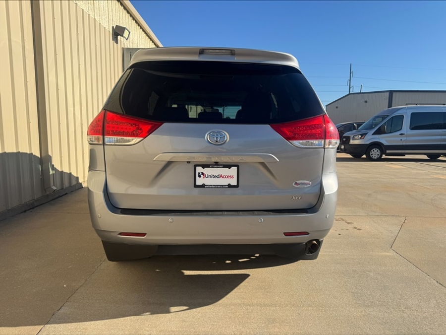 Used 2013 Toyota Sienna XLE - VMI Side Entry Entry In Floor Automatic Ramp