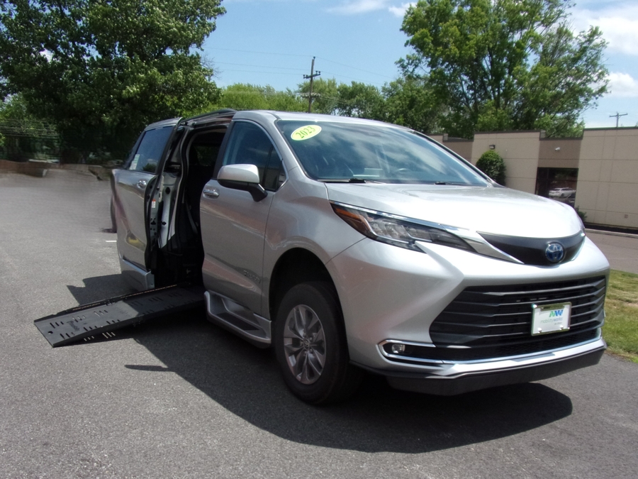 2023 Toyota Sienna