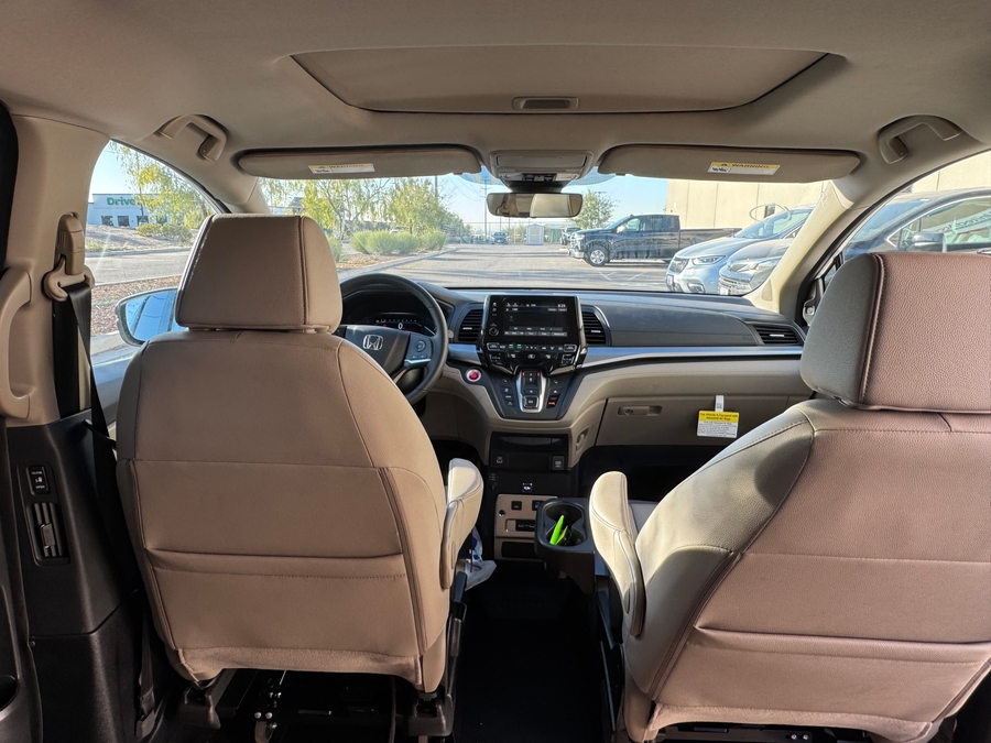 Used 2024 Honda Odyssey EX-L - BraunAbility Side Entry Entry In Floor Automatic Ramp