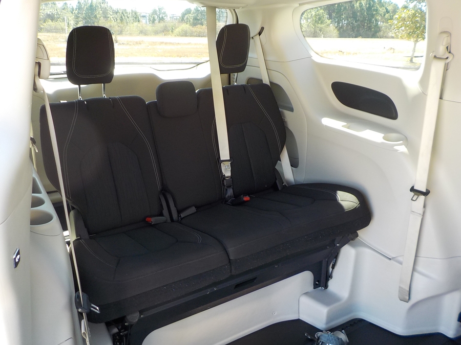 2023 CHRYSLER VOYAGER - Image 37