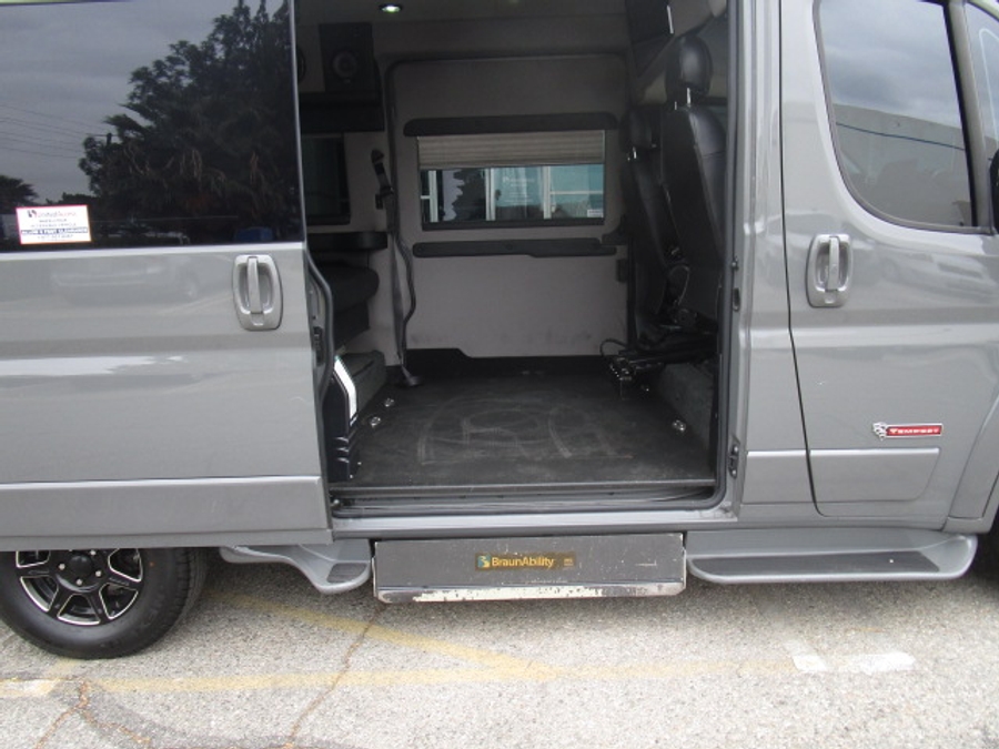 Used 2023 Ram ProMaster 2500 136 WB - TEM Side Entry Entry Lift Automatic Ramp
