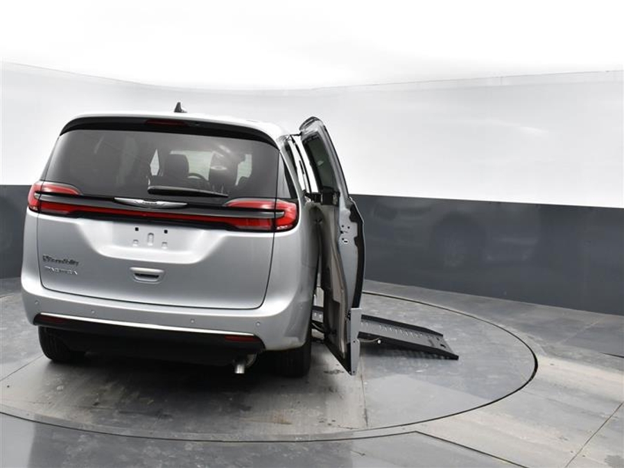 Used 2024 Chrysler Voyager LX - BraunAbility Side Entry Entry Fold Out Automatic Ramp