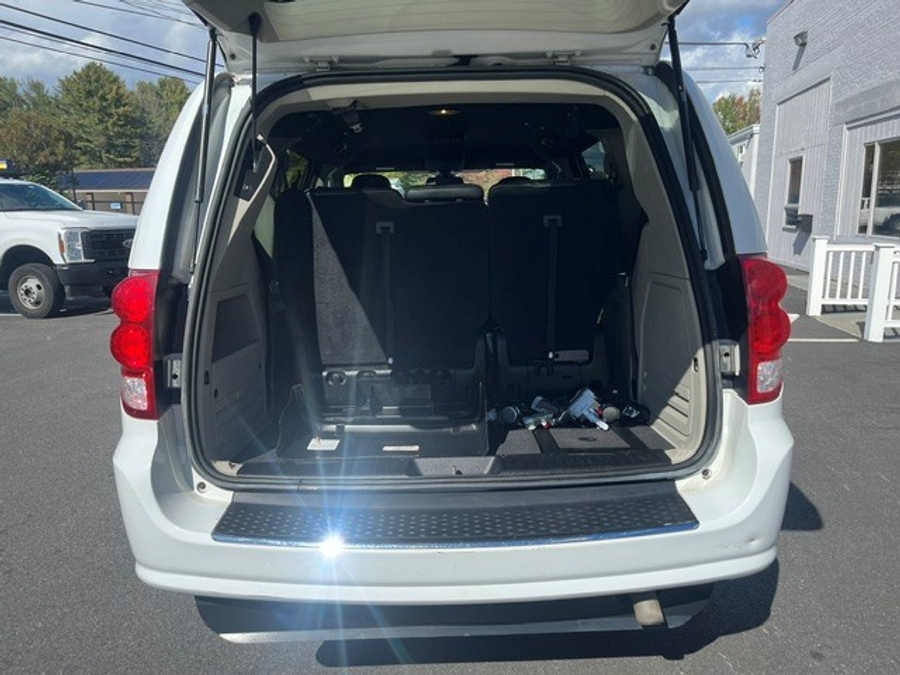 White Dodge Grand Caravan image number 8