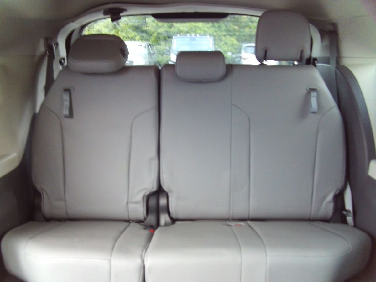 2022 TOYOTA SIENNA - Image 16