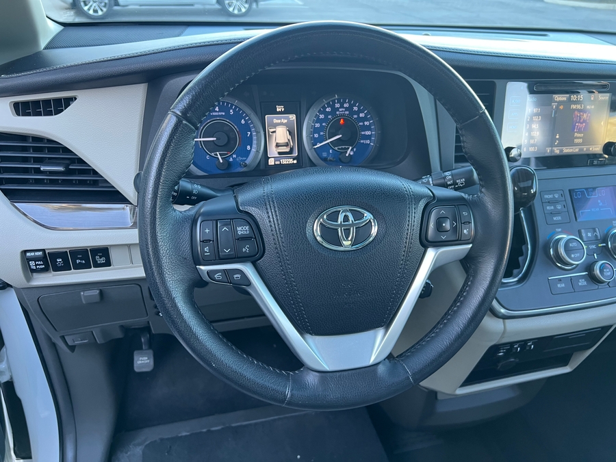 Used 2015 Toyota Sienna XLE Premium - VMI Side Entry Entry In Floor Automatic Ramp