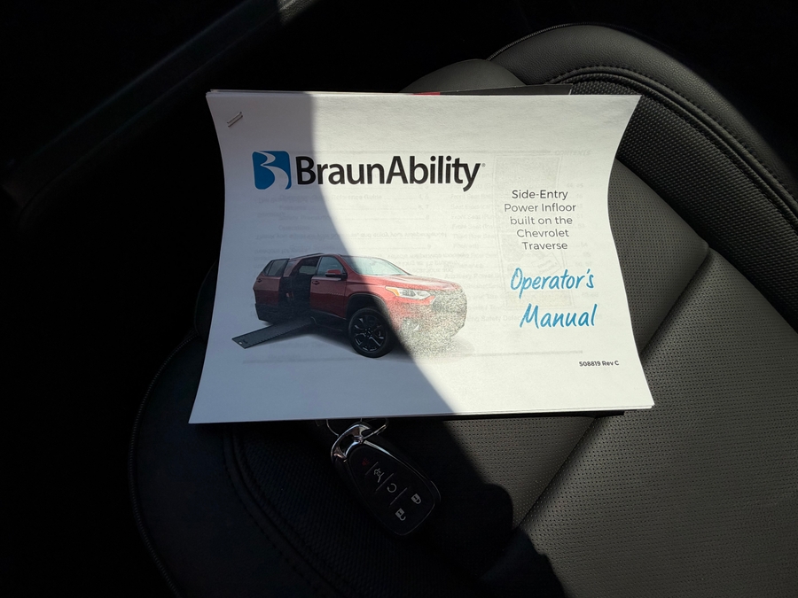 Used 2023 Chevrolet Traverse 2LT - BraunAbility Side Entry In Floor Automatic Ramp