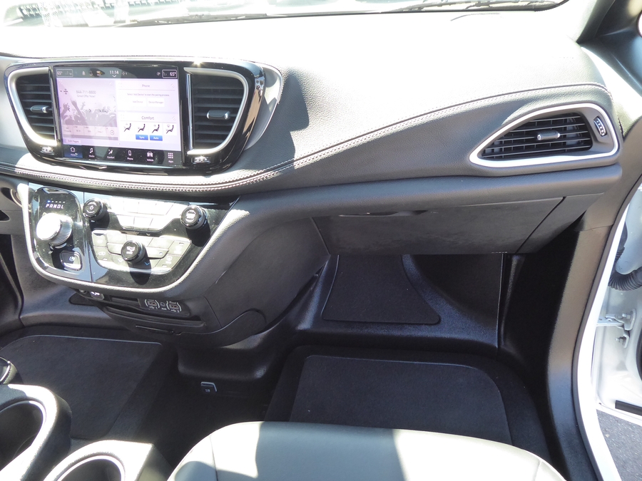 Used 2023 Chrysler Pacifica Touring L - BraunAbility Side Entry Fold Out Automatic Ramp