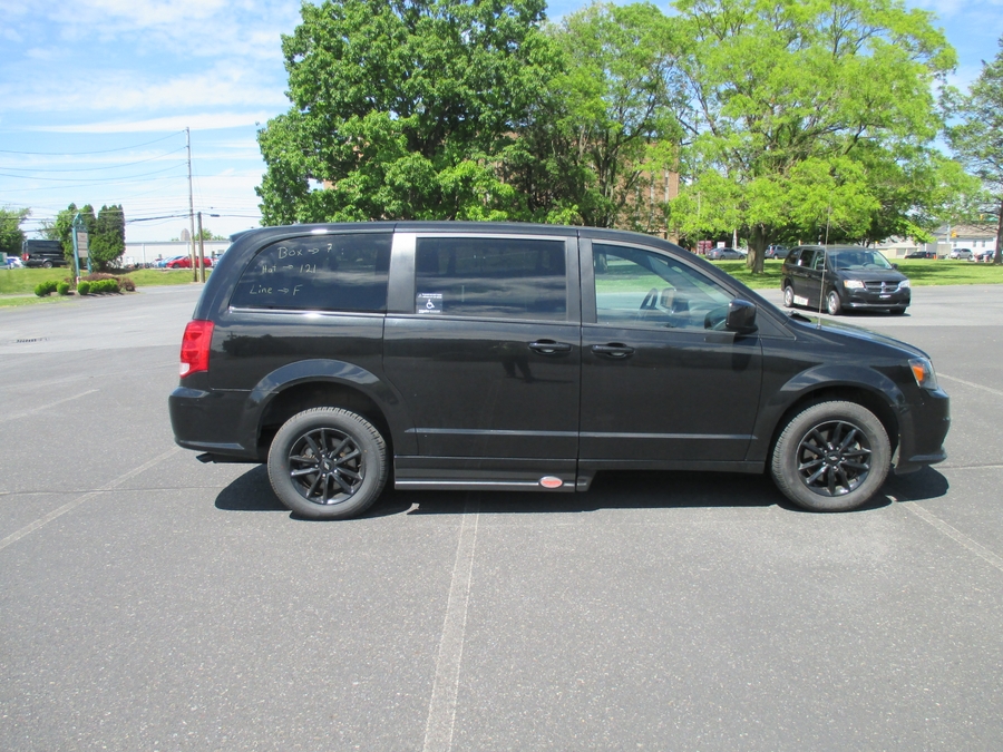 Red Dodge Grand Caravan image number 6