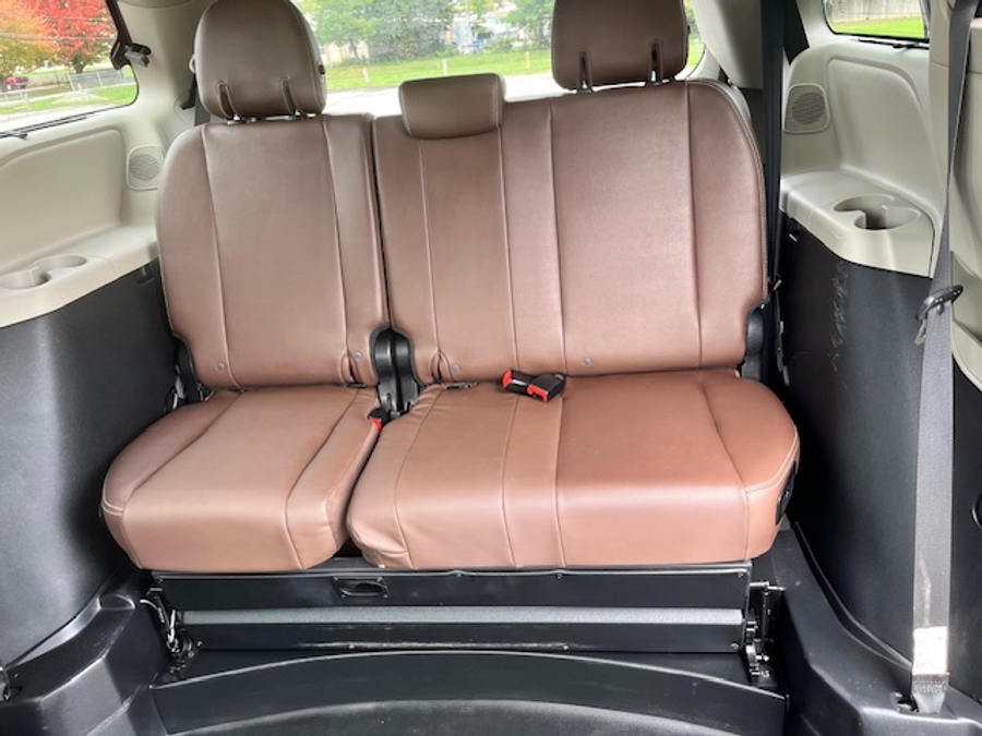 Used 2019 Toyota Sienna Limited - BraunAbility Side Entry Entry In Floor Automatic Ramp