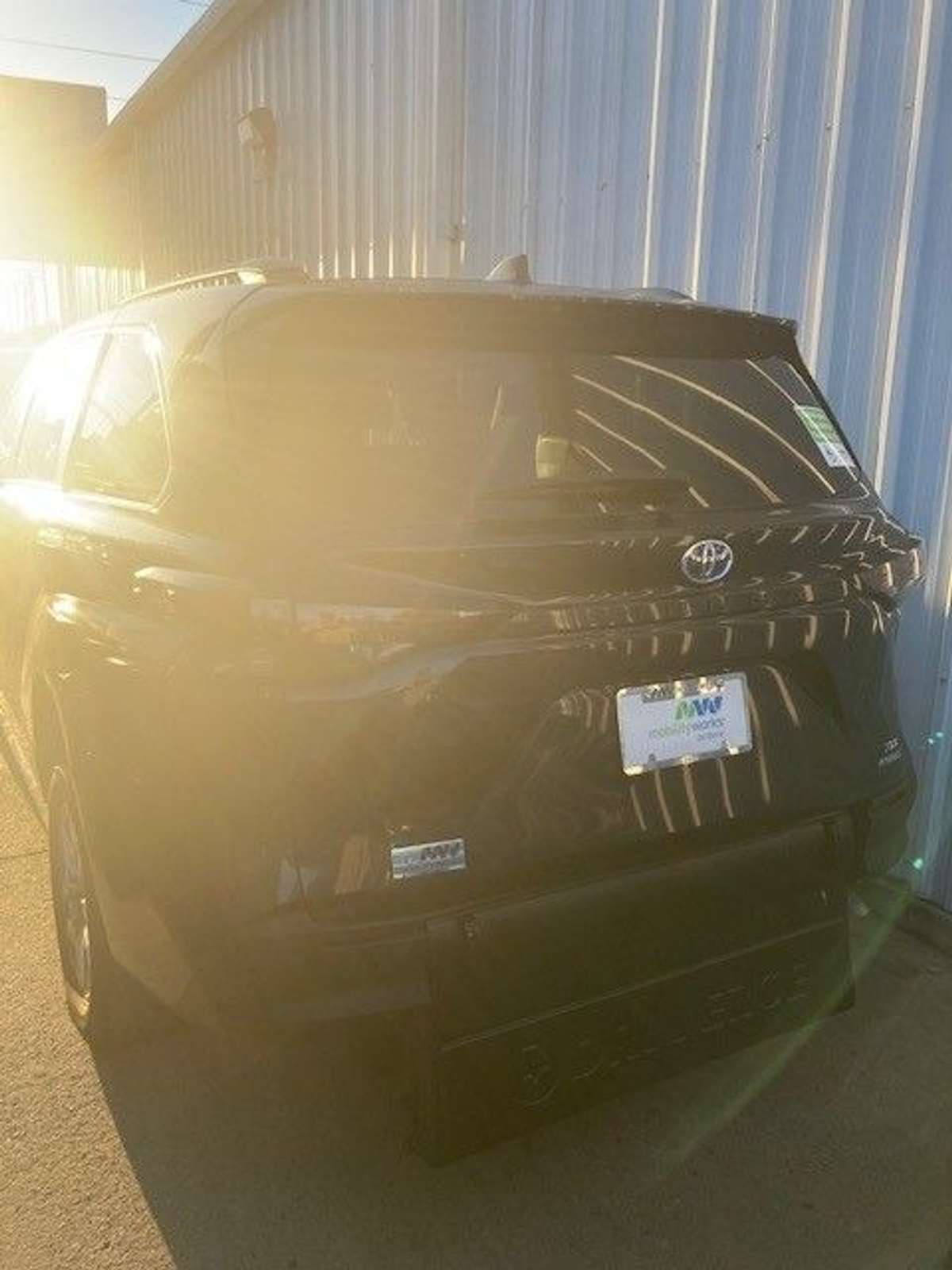 2024 TOYOTA SIENNA - Image 9