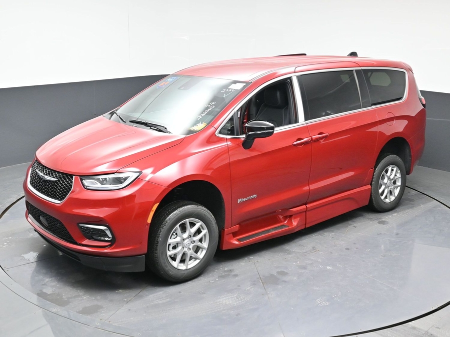 Red Chrysler Pacifica image number 20
