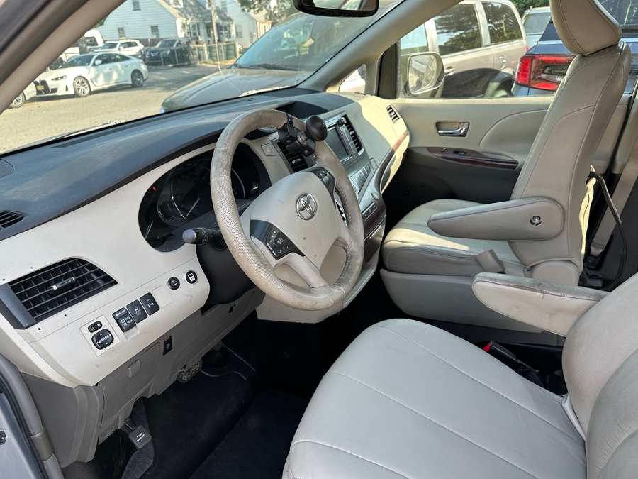 2011 Toyota Sienna